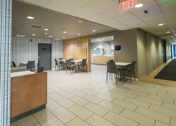 Microtel Inn & Suites Cheyenne