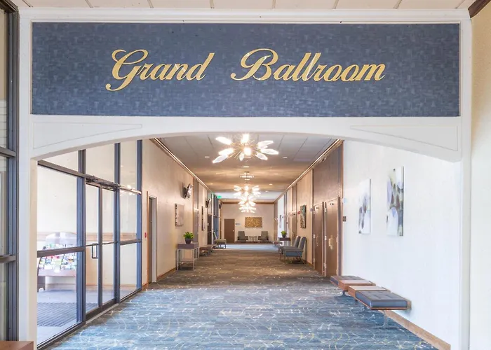 Holiday Inn Cleveland - South Independence By Ihg
