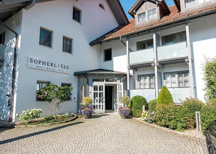 Sopherl am See - Frühstück auf der Seeterrasse, sehr ruhig und wunderschön am See, 3 Minuten nach Oberpfaffenhofen, viele Radtouren, Restaurants&Cafes in der Umgebung