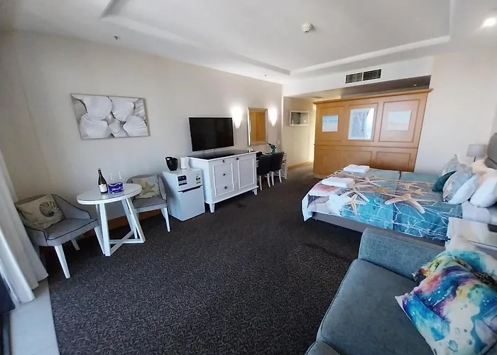 Luxury Privately Owned Ocean View Studio Oaks Gold Tower