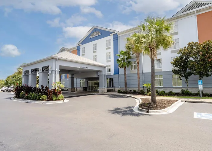 Holiday Inn Express Hotel & Suites Charleston - Northwoods By Ihg