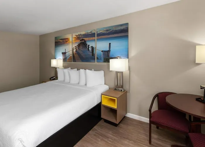 Days Inn By Wyndham Mountain Home
