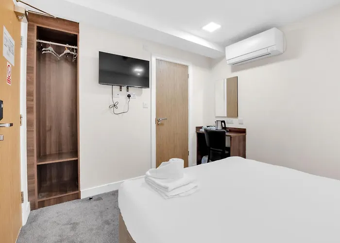 Signature Hotel London
