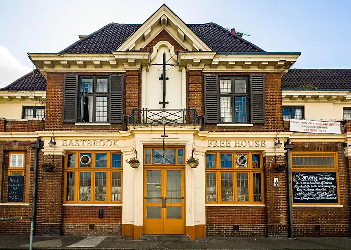 The Eastbrook Pub & Hotel