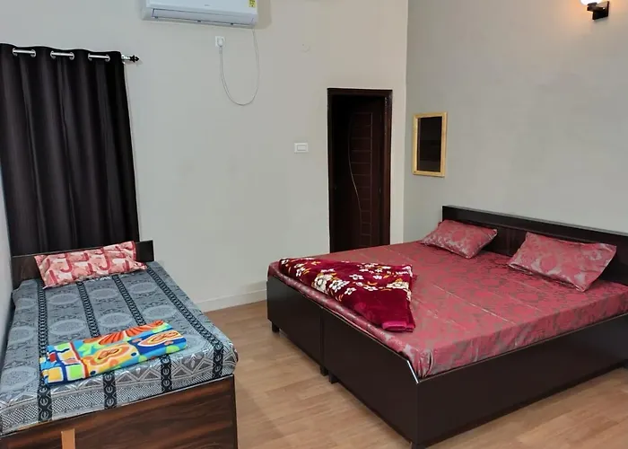 Krishna Hotel