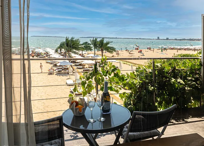 Sunny Beach Vila