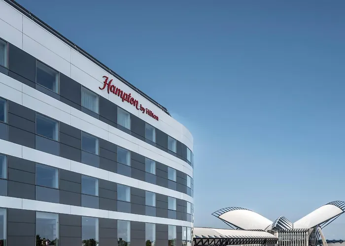 Hampton By Hilton Lyon Airport