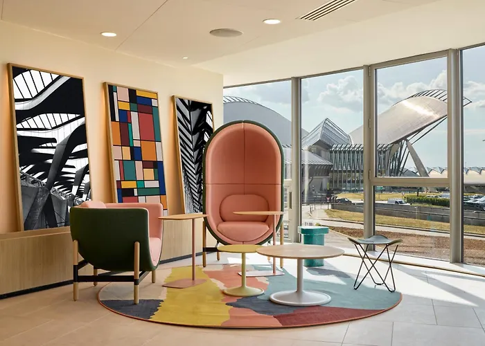 Hampton By Hilton Lyon Airport