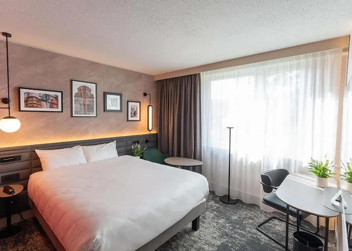Hotel Mercure Angers Lac De Maine