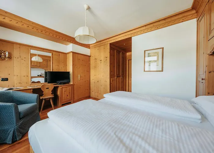 Franceschi Park Hotel