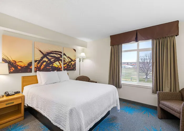 Days Inn By Wyndham Great Falls