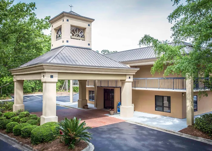 Clarion Inn & Suites Aiken South