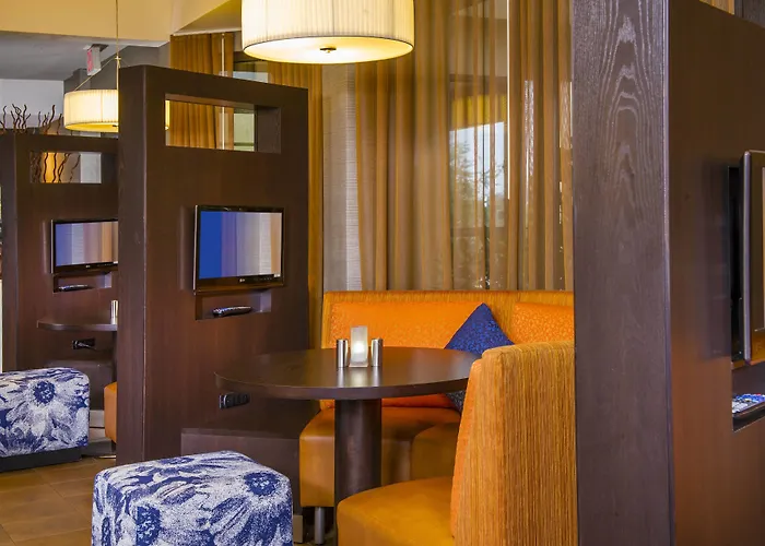 Courtyard By Marriott Charlottesville