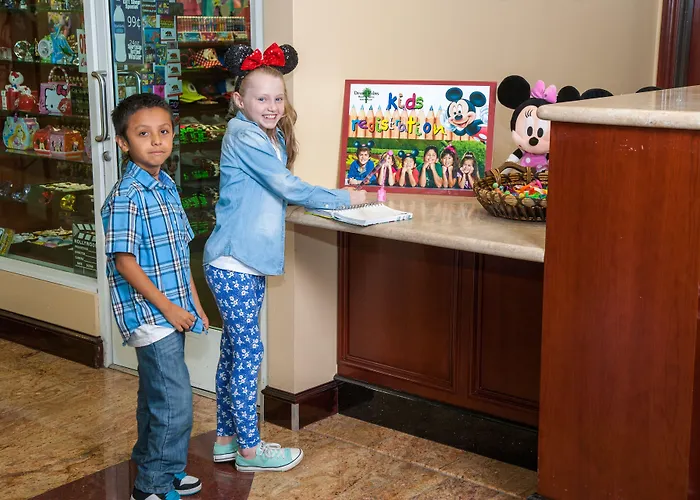 Desert Palms Hotel & Suites Anaheim Resort