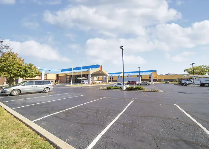 Baymont By Wyndham Muncie Near Ball State University