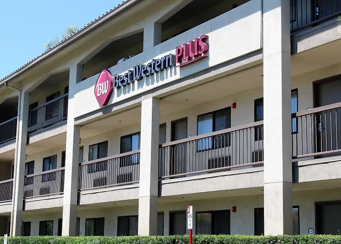Best Western Plus Orange County Airport North