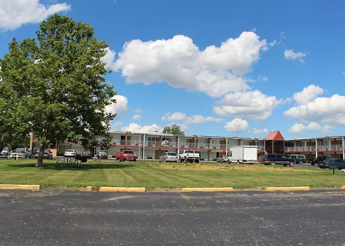 Super 8 By Wyndham Perrysburg-Toledo
