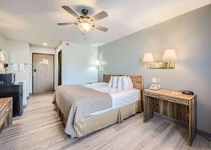 Travelodge By Wyndham Longmont
