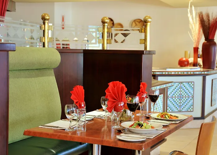 Cresta President Hotel