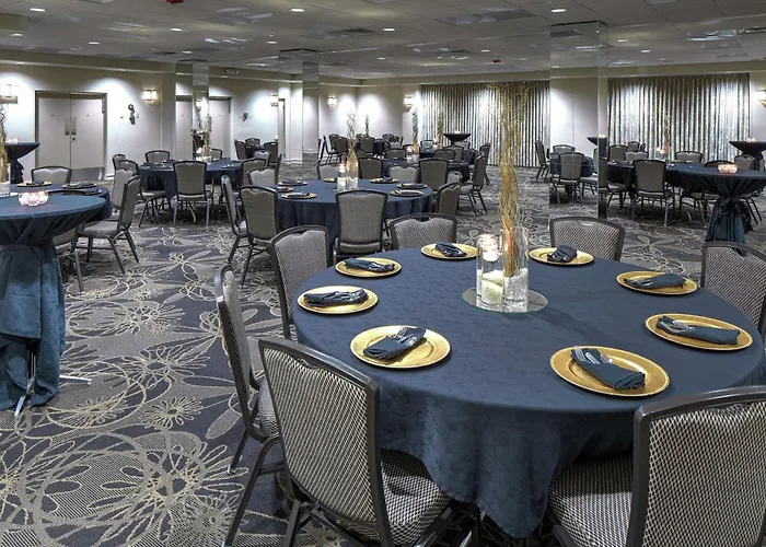 Doubletree By Hilton Madison Downtown