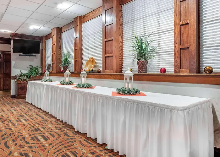 Best Western Plus Bridgeport Inn