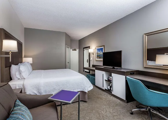 Hampton Inn Milwaukee Airport