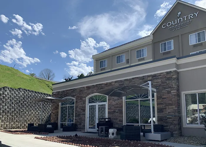 La Quinta Inn & Suites By Wyndham Downtown Asheville