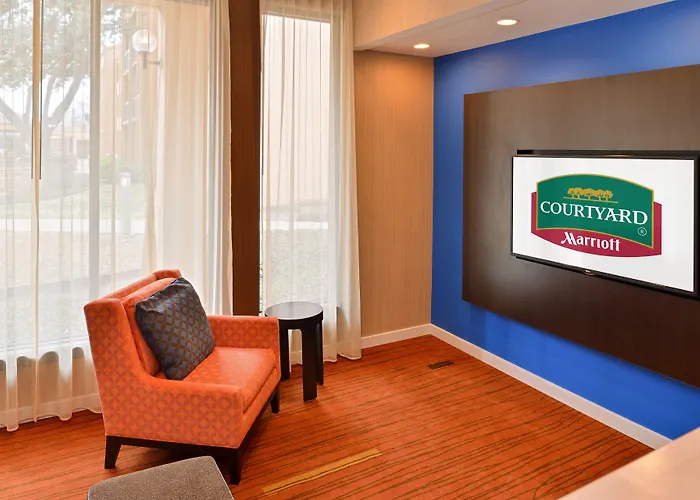 Courtyard By Marriott Dallas Northwest