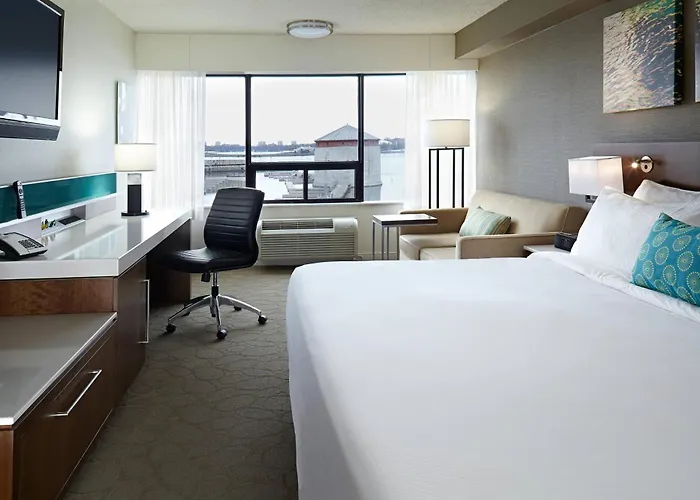 Delta Hotels By Marriott Kingston Waterfront