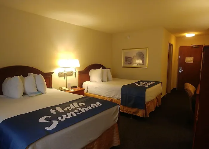 Days Inn By Wyndham Sidney Oh