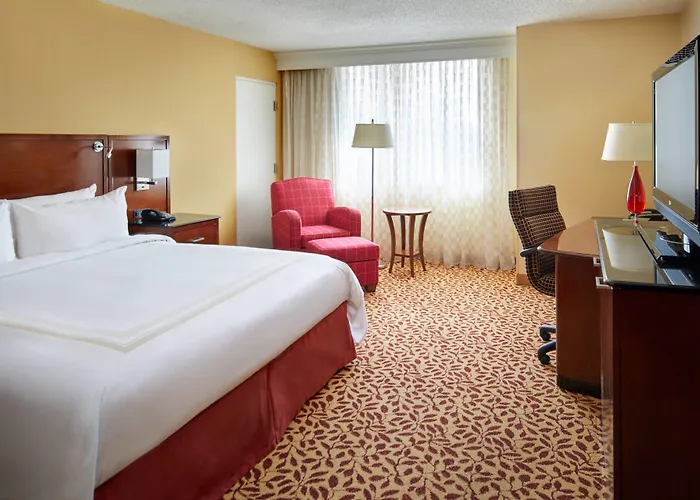 Wyndham Cleveland Airport