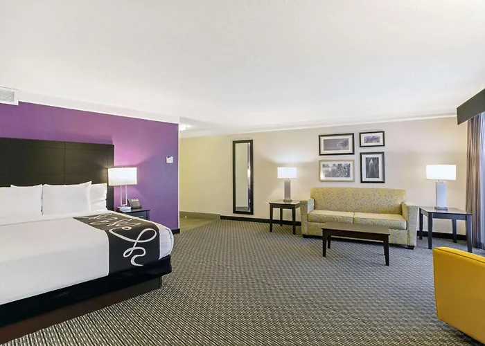 La Quinta By Wyndham Boston-Andover
