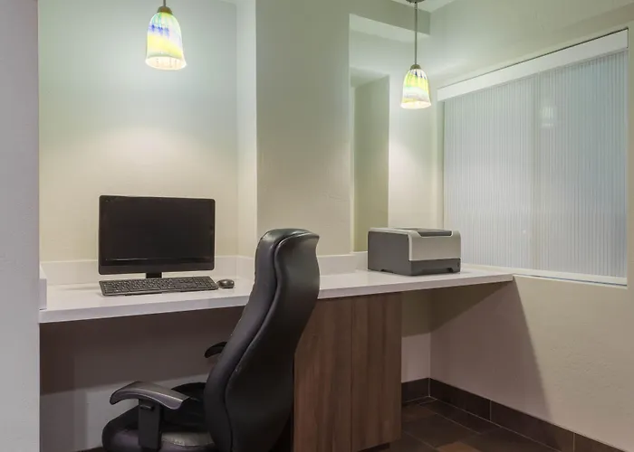 Days Inn By Wyndham Fremont