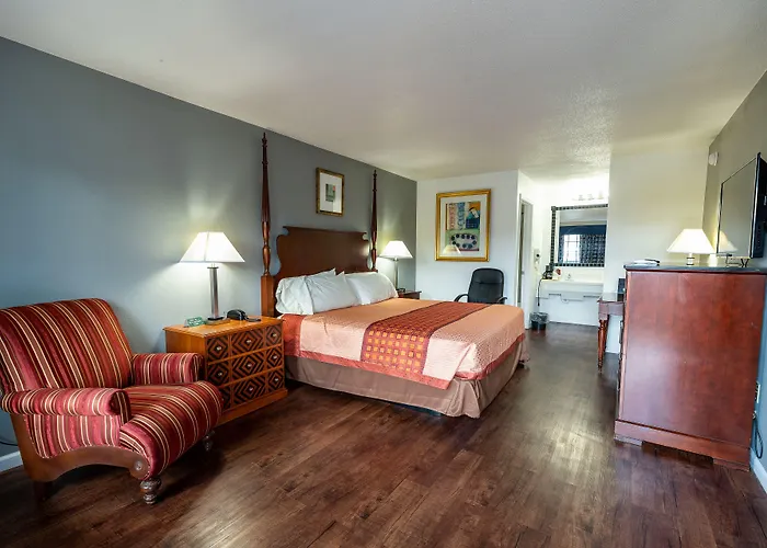 Americas Best Value Inn & Suites
