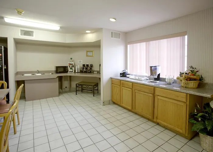Americas Best Value Inn Addison