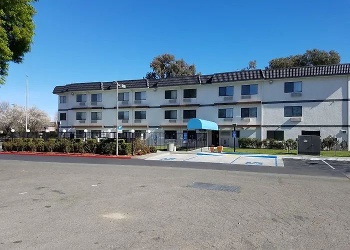 Days Inn By Wyndham Woodland