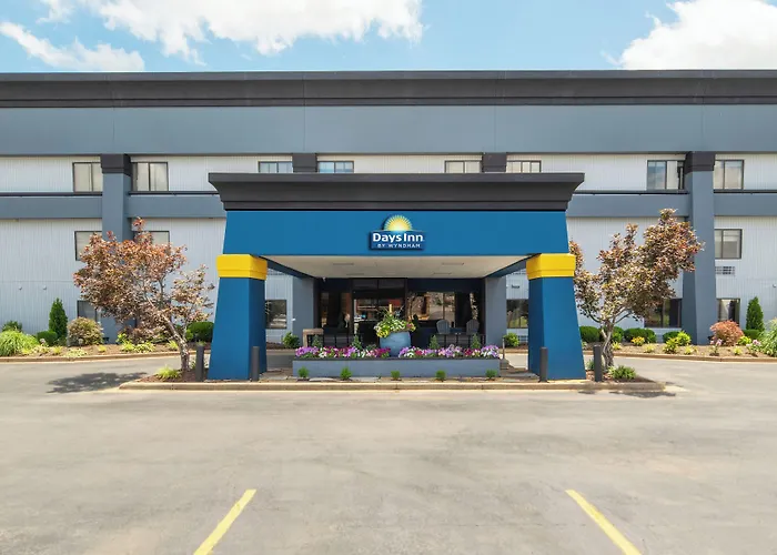 Days Inn By Wyndham Fort Smith