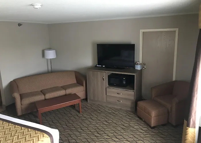 Baymont By Wyndham Grand Rapids Airport