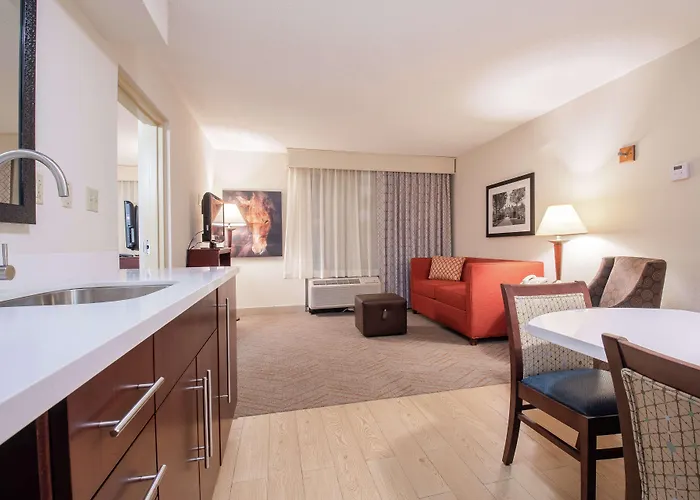 Hampton Inn&Suites Williamsburg-Richmond Road