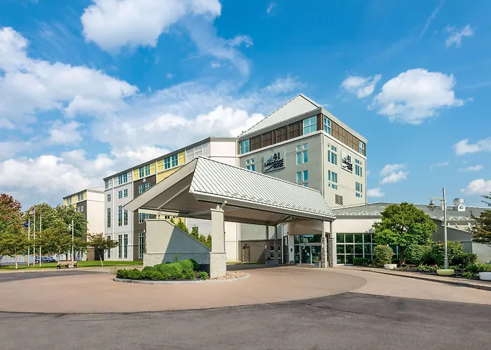 41 Lakefront Hotel, Trademark Collection By Wyndham