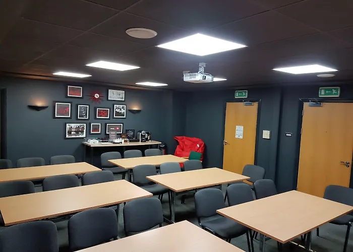 Ibis Cardiff Gate - International Business Park
