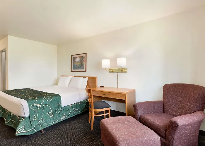 Travelodge By Wyndham Sharon Springs