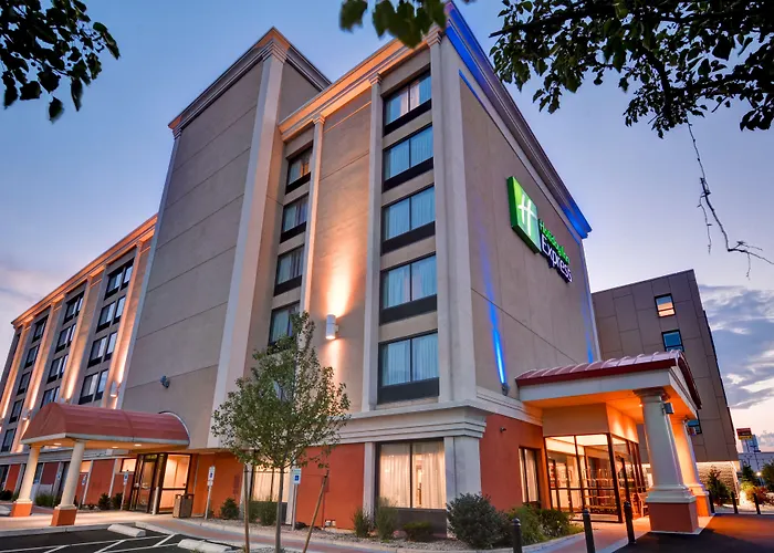 Holiday Inn Express Boston By Ihg
