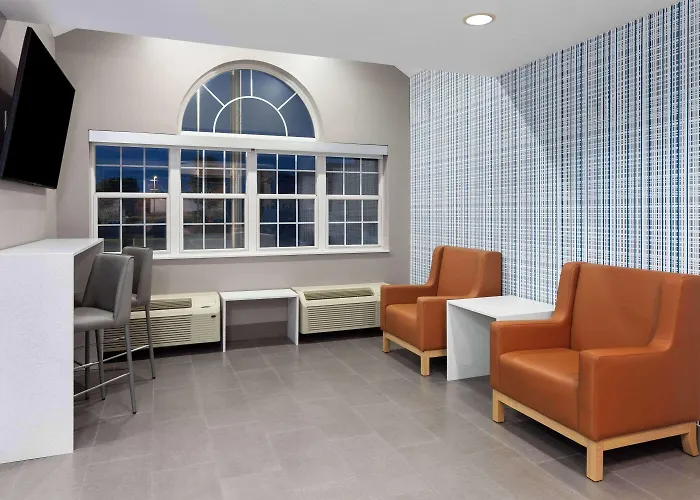 Microtel Inn By Wyndham Janesville