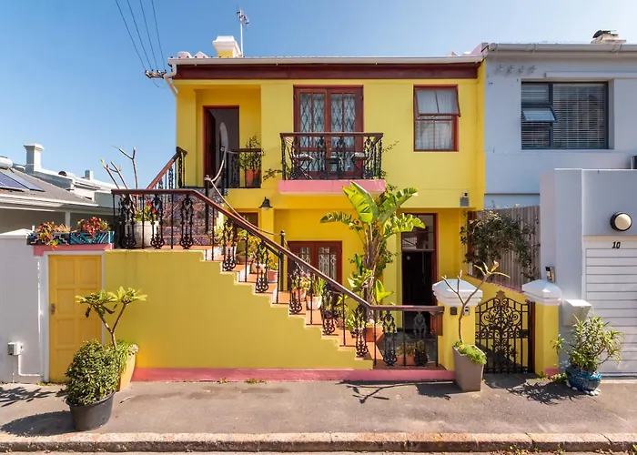 Ami Vine House