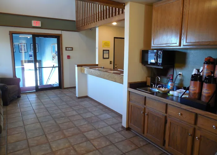 Super 8 By Wyndham Buffalo