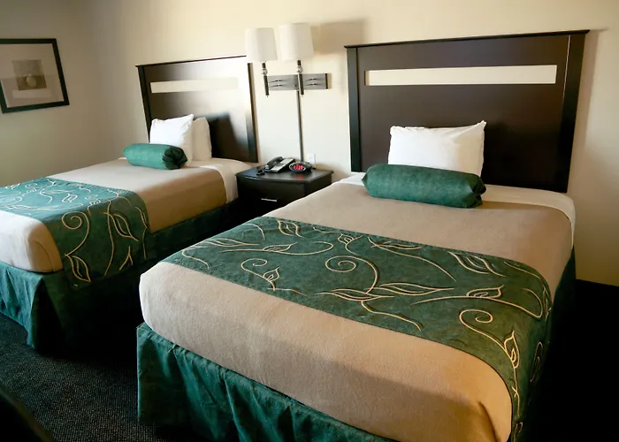Travelodge By Wyndham Jefferson City