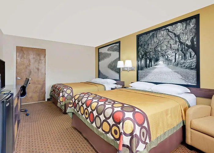 Super 8 By Wyndham Byron/South Macon