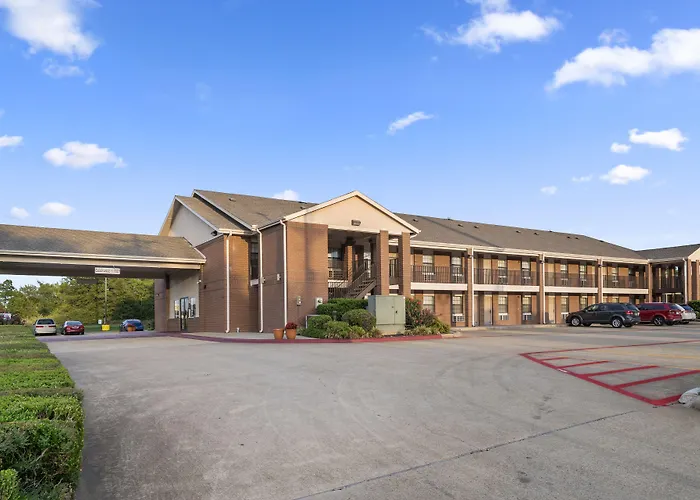 Super 8 By Wyndham Mount Vernon