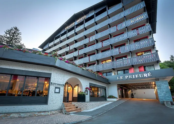 Chalet Hotel Le Prieure & Spa